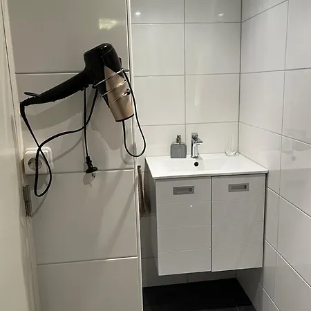 ベッド・アンド・ブレックファスト Prive In Onze Stadswoning Rustige Buurt Centrum Bij Station Volledig Eigen Verdieping 3*